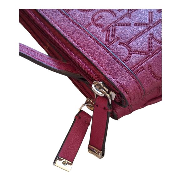 Calvin Klein Purple Crossbody Bag Purse Excellent - Picture 3 of 12